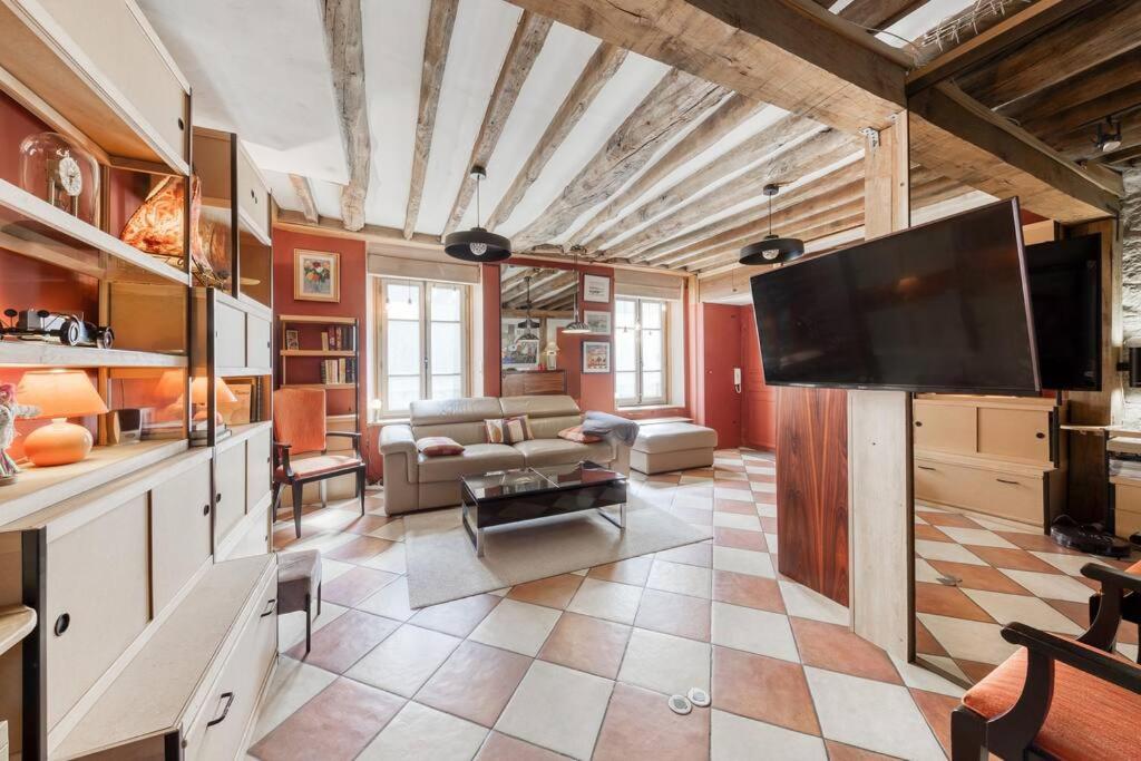 Appartement De Caractere Avec Jardinet Privatif A 1 Min Metro 1, Paris, Disneyland แว็งแซ็นน์ ภายนอก รูปภาพ